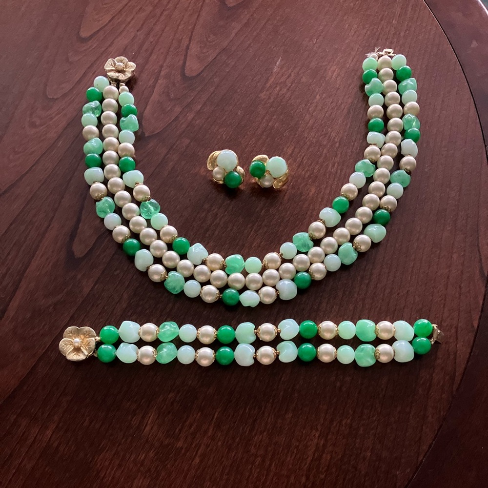 Vintage Elegant Green and Cream Beaded Jewelry Set Cosplay Wicked St. Patrick's